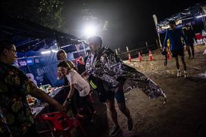 BIB: 105
                            <button type="button" onclick="openModal(22791803)" class="btn btn-primary btn-sm float-right btn-popup" data-toggle="modal" data-target=".modal-high-quality">
                        <i class="fas fa-shopping-cart"></i> Add to Cart
                    </button>
                                            <button type="button" onclick="isThisMe(22791803, true)" class="btn btn-success btn-sm float-right btn-popup btn-isme hidden" data-toggle="tooltip" data-placement="bottom" title="นี่คือรูปของคุณใช่ไหม คลิกที่นี่เพื่อเอาเข้าอัลบั้ม">
                        <i class="fas fa-plus"></i> Add to album
                    </button>
                    <button type="button" onclick="isThisMe(22791803, false)" class="btn btn-warning btn-sm float-right btn-popup btn-isnotme hidden">
                        <i class="fas fa-ban"></i> Remove from album
                    </button>